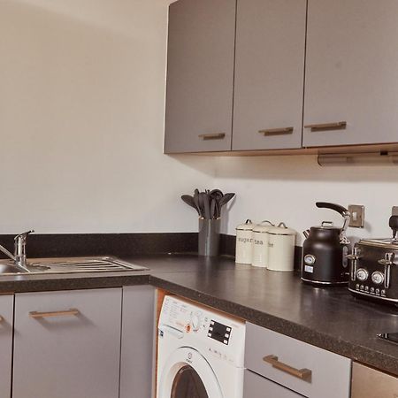Central Leeds Dock Apt, Free Secure Parking! 2 Bed Экстерьер фото