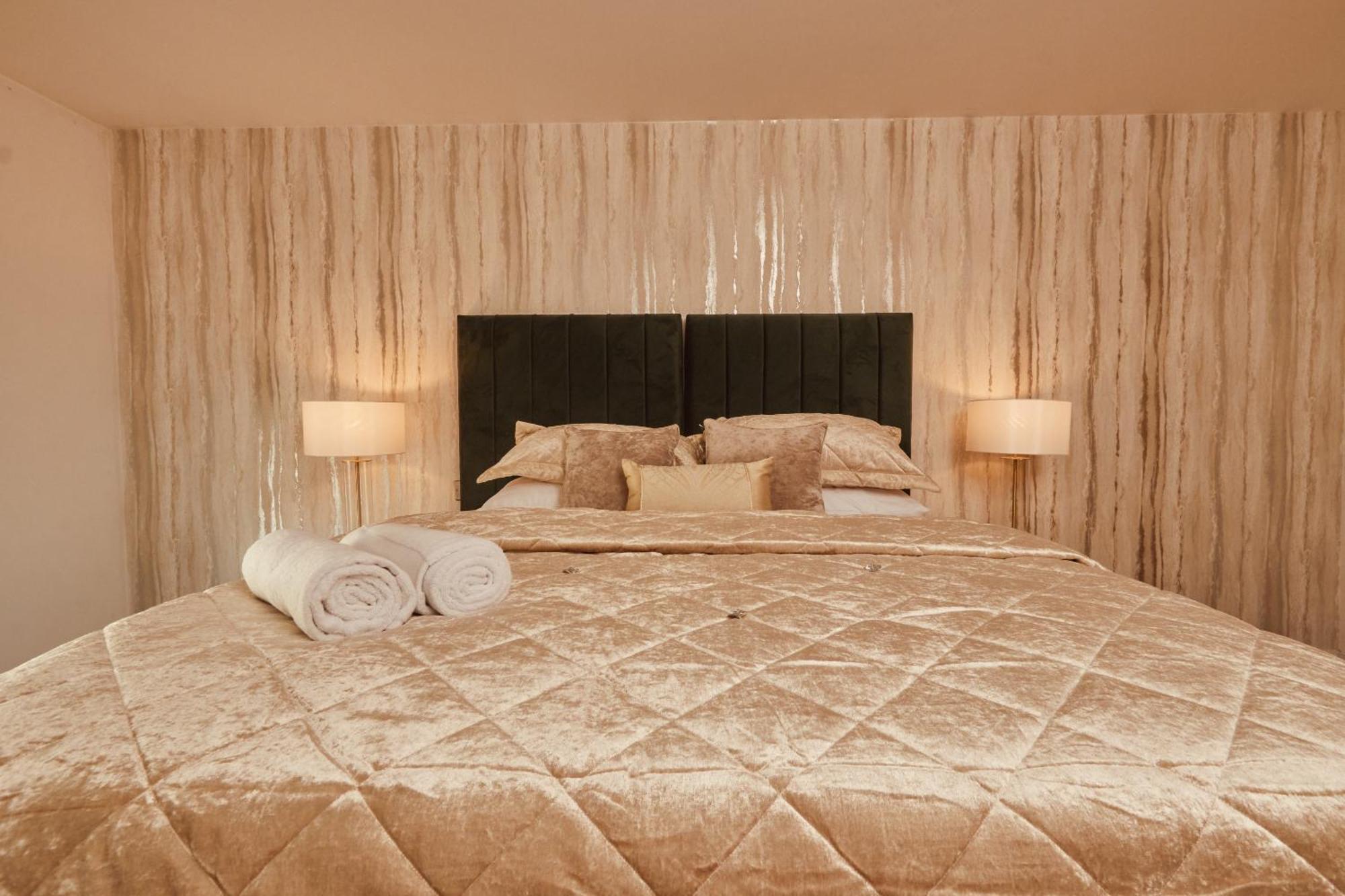 Central Leeds Dock Apt, Free Secure Parking! 2 Bed Экстерьер фото