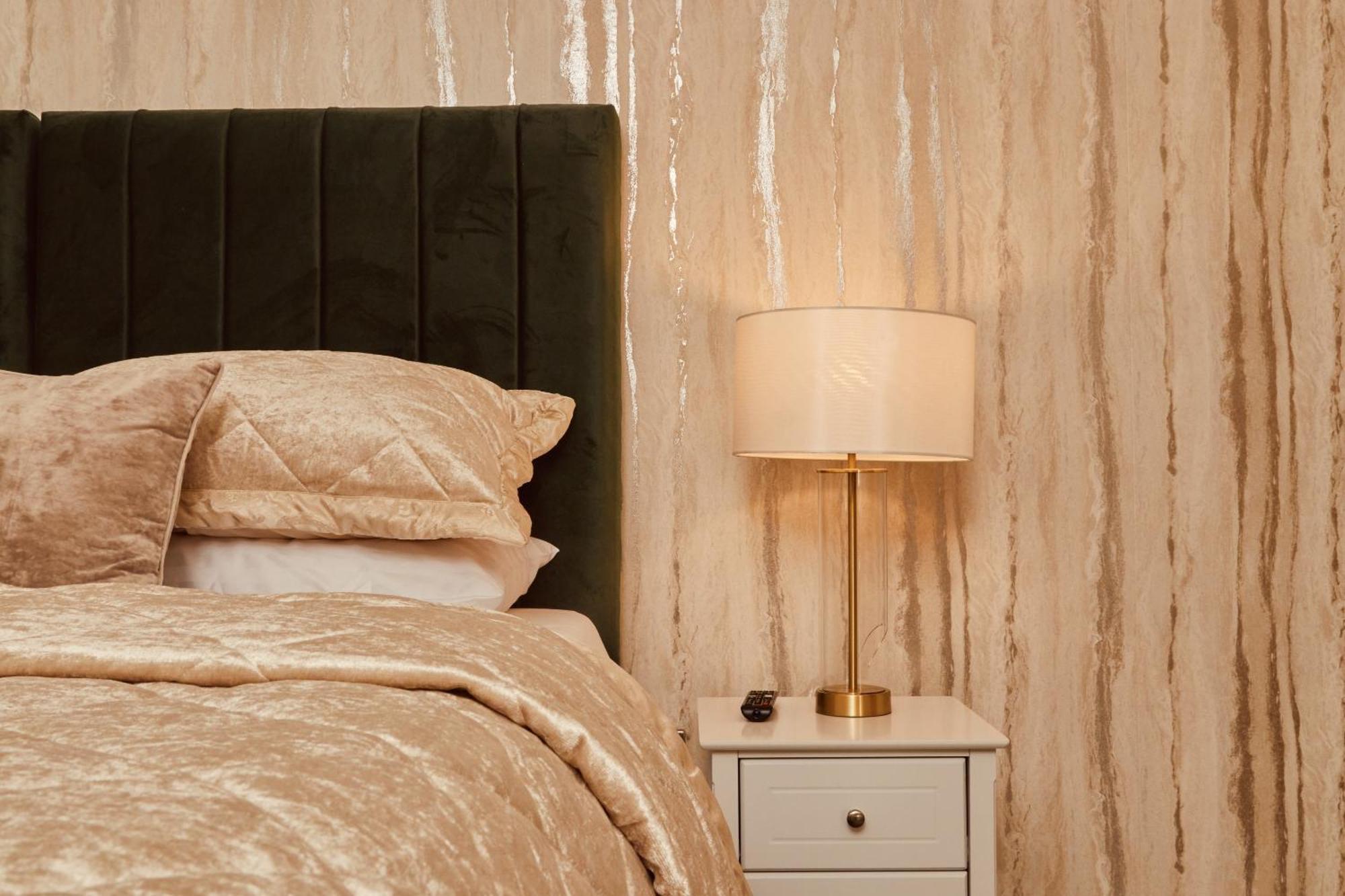 Central Leeds Dock Apt, Free Secure Parking! 2 Bed Экстерьер фото